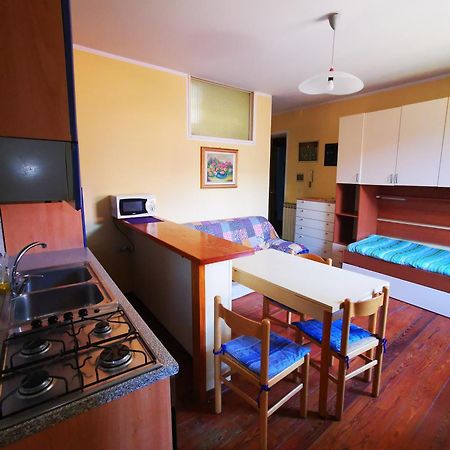 Ferienwohnung Torres Rojas Ivrea Exterior foto