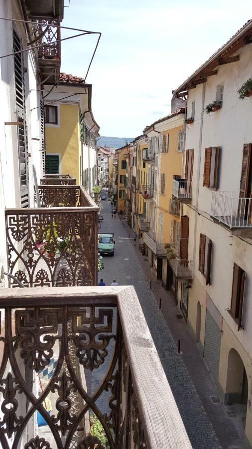Ferienwohnung Torres Rojas Ivrea Exterior foto